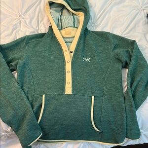 Women's Green Hoodie from ArcTeryx